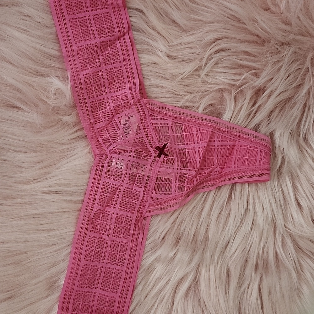 Brand New Victoria's Secret Thong Panty-M